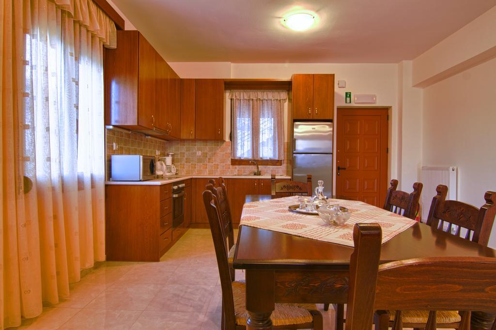 Aposeti Villas Petrochori  Rom bilde